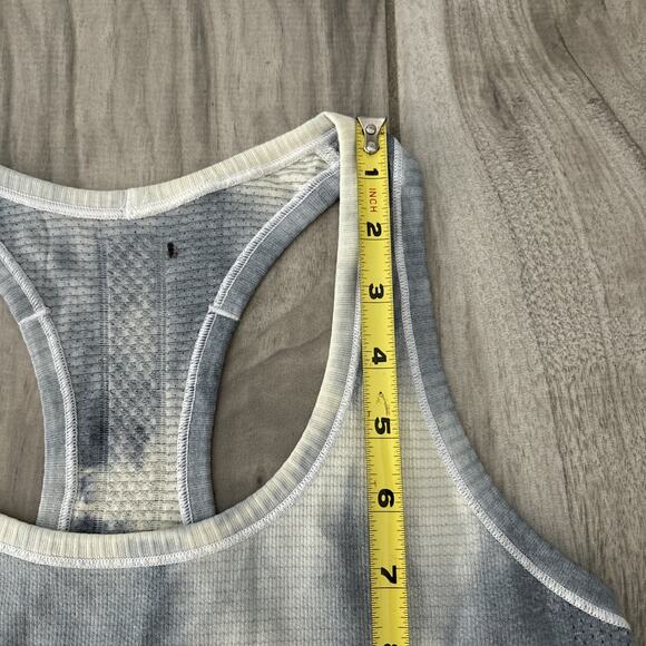 Lululemon Swiftly Tech Racer Back Tie Dye Tank Top Size 6 Blue White - Picture 6 of 11